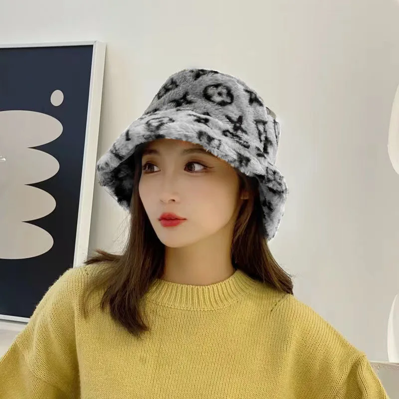 RTS Latest Faux Fur Warm Bucket Hats High Quality Acrylic Women Winter Hats Plush Knitted Hat Outdoor Gorras