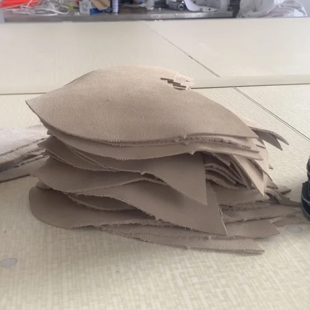 Fully automatic denim vibrating knife cutting machine fabric textile cutting machine