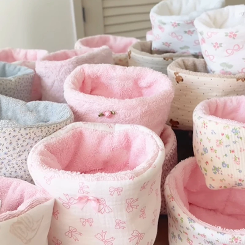 Low MOQ Floral Handmade Cosmetic bags teddy makeup organizers Cosmetic Storage Baskets