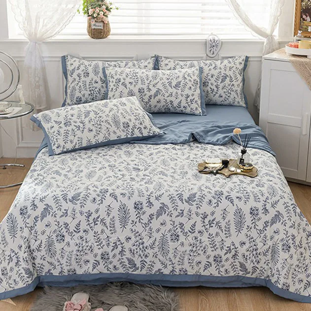 Cotton Quilt with Embroidered Pattern 2-Layer Yarn Organic 100% Polyester Machine Washable Soft Cool for Summer Weddings Bedding