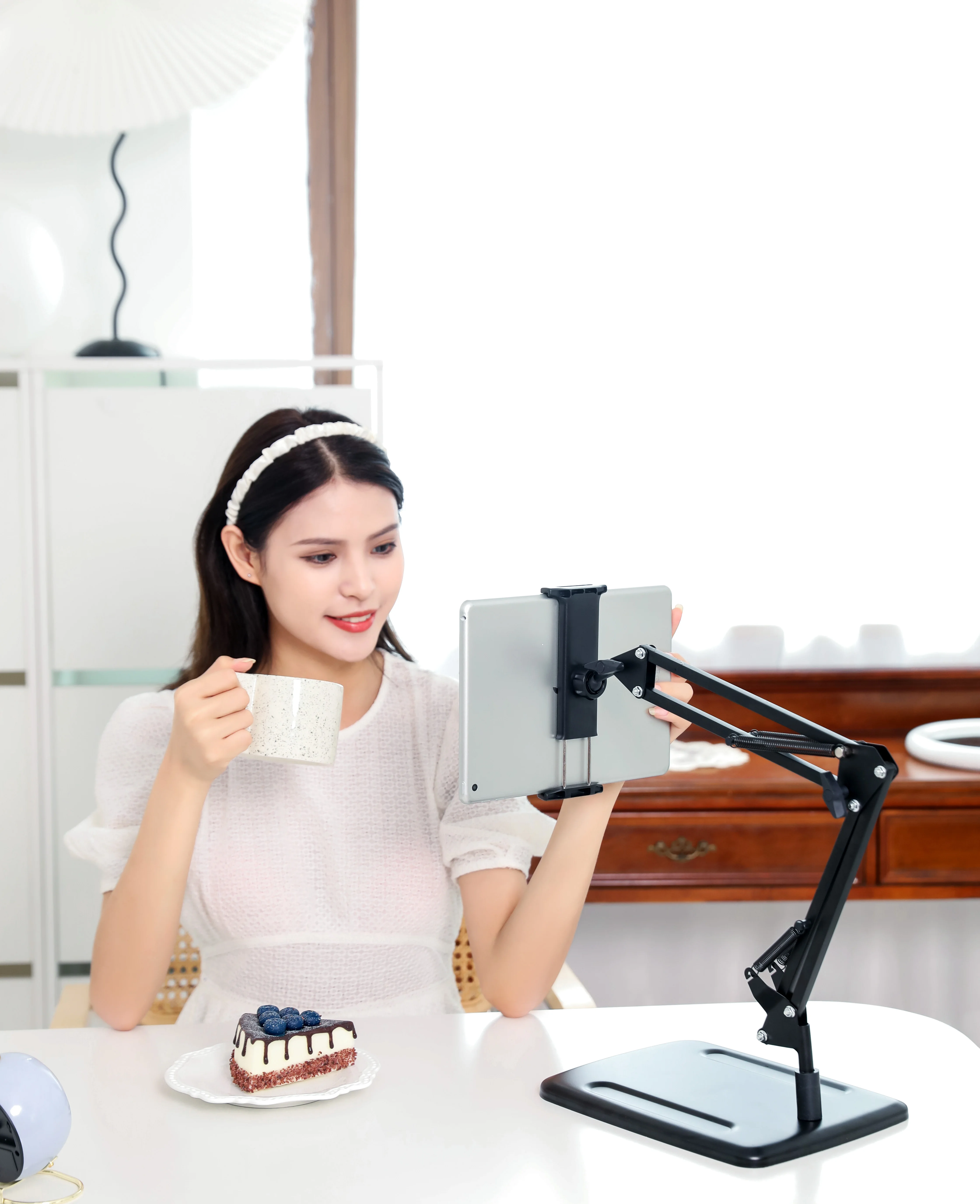 Прямая продажа от производителя, настольный металлический консольный мобильный телефон, планшет, iPad, обычное ленивое живое видео, регулируемая поддержка