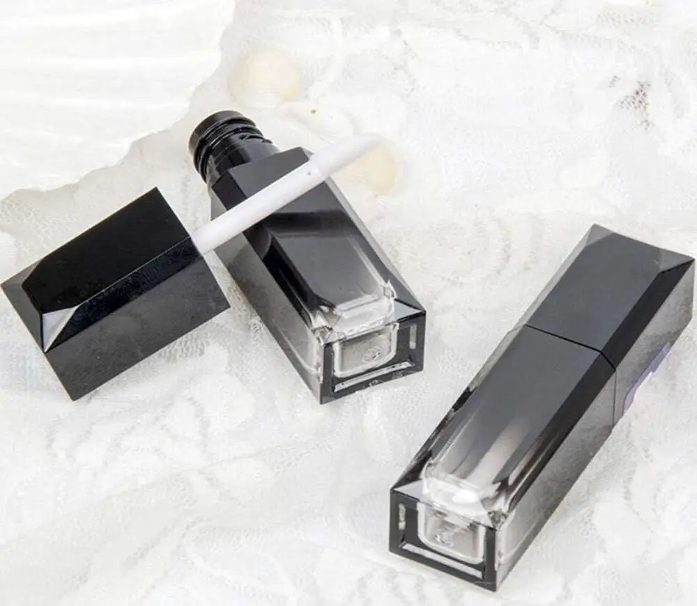 Hot sale 7ml matte black gold silver private square LED lipgloss containers led lip gloss tube with mirror wholesale