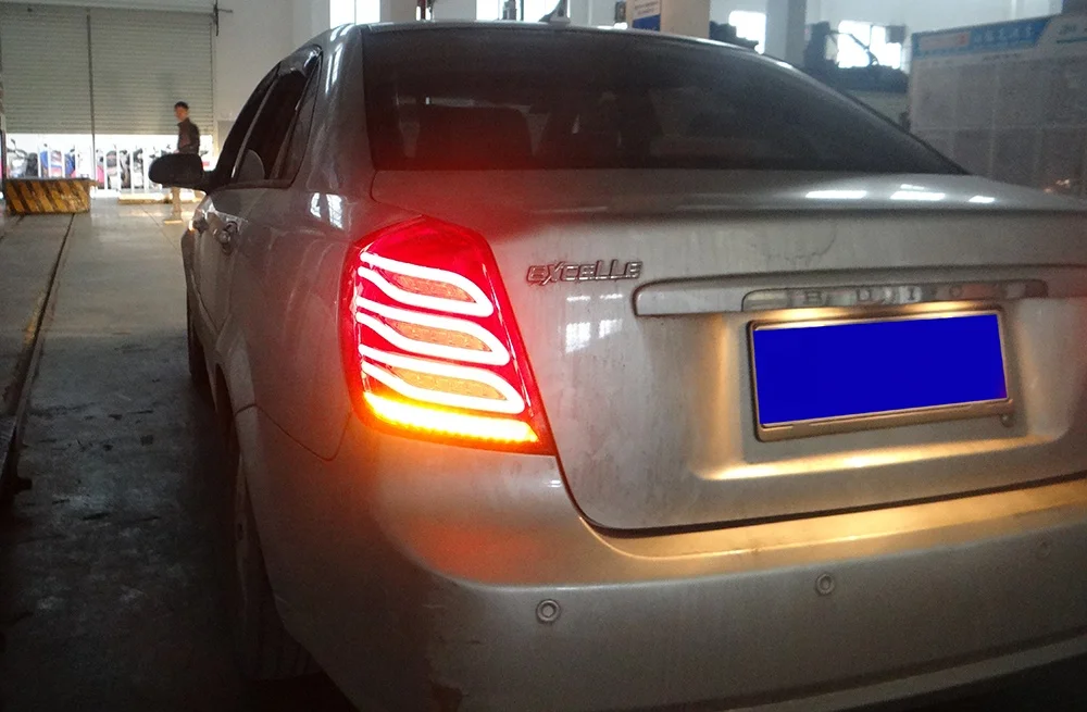  Задний светодиодный фонарь Forenza Lacetti Nubira Optra Excelle красный цвет 2003-2007