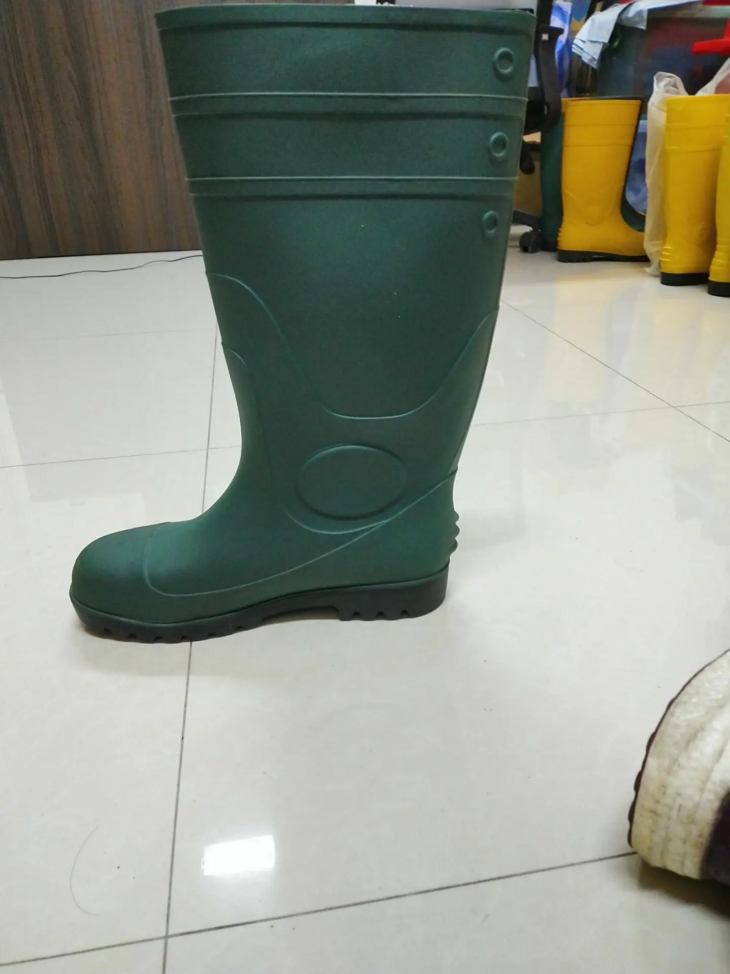 high quality industry use   100% PVC waterproof  steel toe  steel sole safety gum boots rain boots