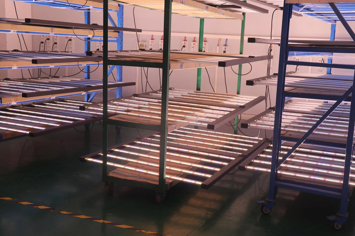 High Power Led Grow Light Dimmable 720w Full Spectrum Samsung Lm281b Grow Light for Indoor Greenhouse