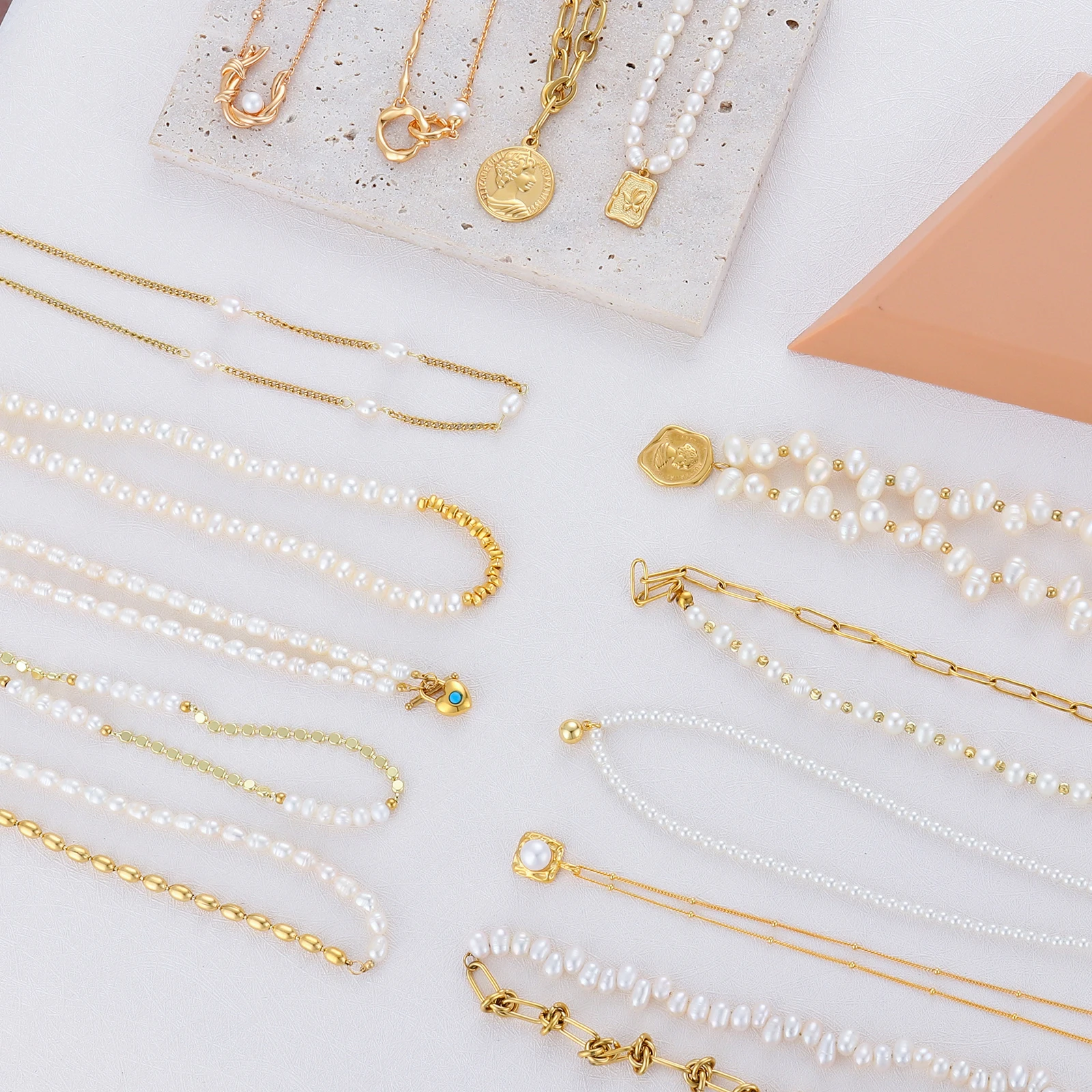 18K Gold Plated Fashion Rose Sun Love Heart Coin Charms Choker Copper Pendant  Beaded Bead Jewelry Pearl Necklaces For Women