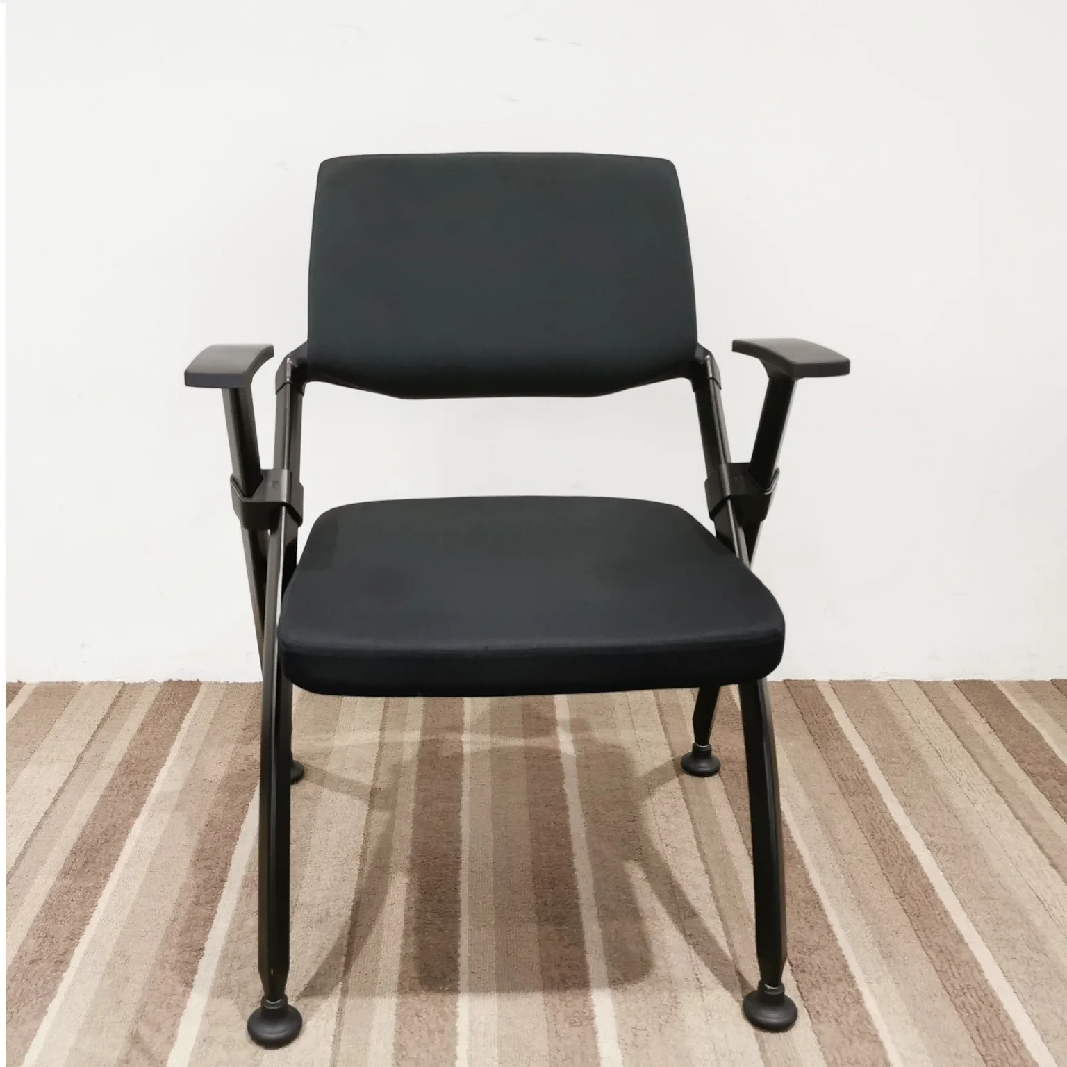 Commercial furniture stackable Full black X-cross metal frame Folding seat high school Chair for training center