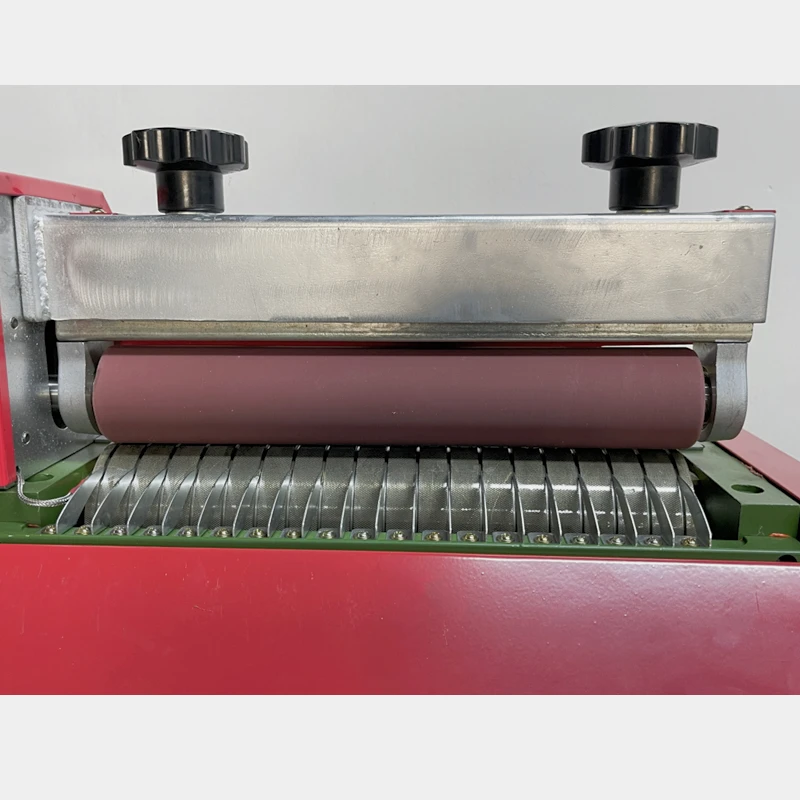 Новая полуавтоматическая машина горячего расплава клея для картонной кожи и бумаги 300 мм