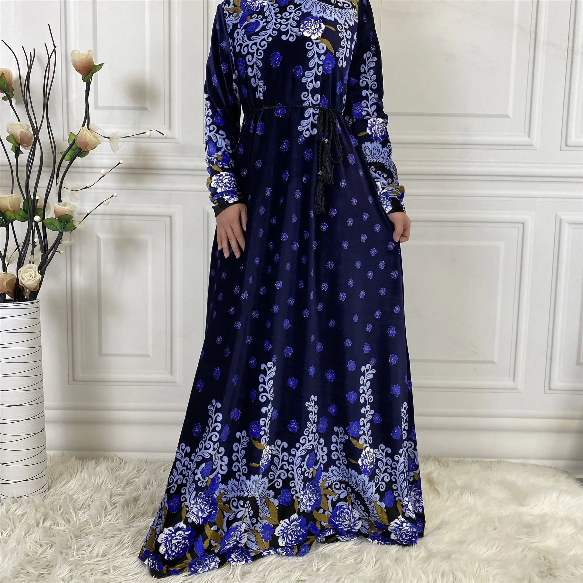 Velvet Muslim Dress Women Abaya Floral Morocco Party Dress Winter Thicken Abayas Kaftan Islam Turkey Arabic Long Robe