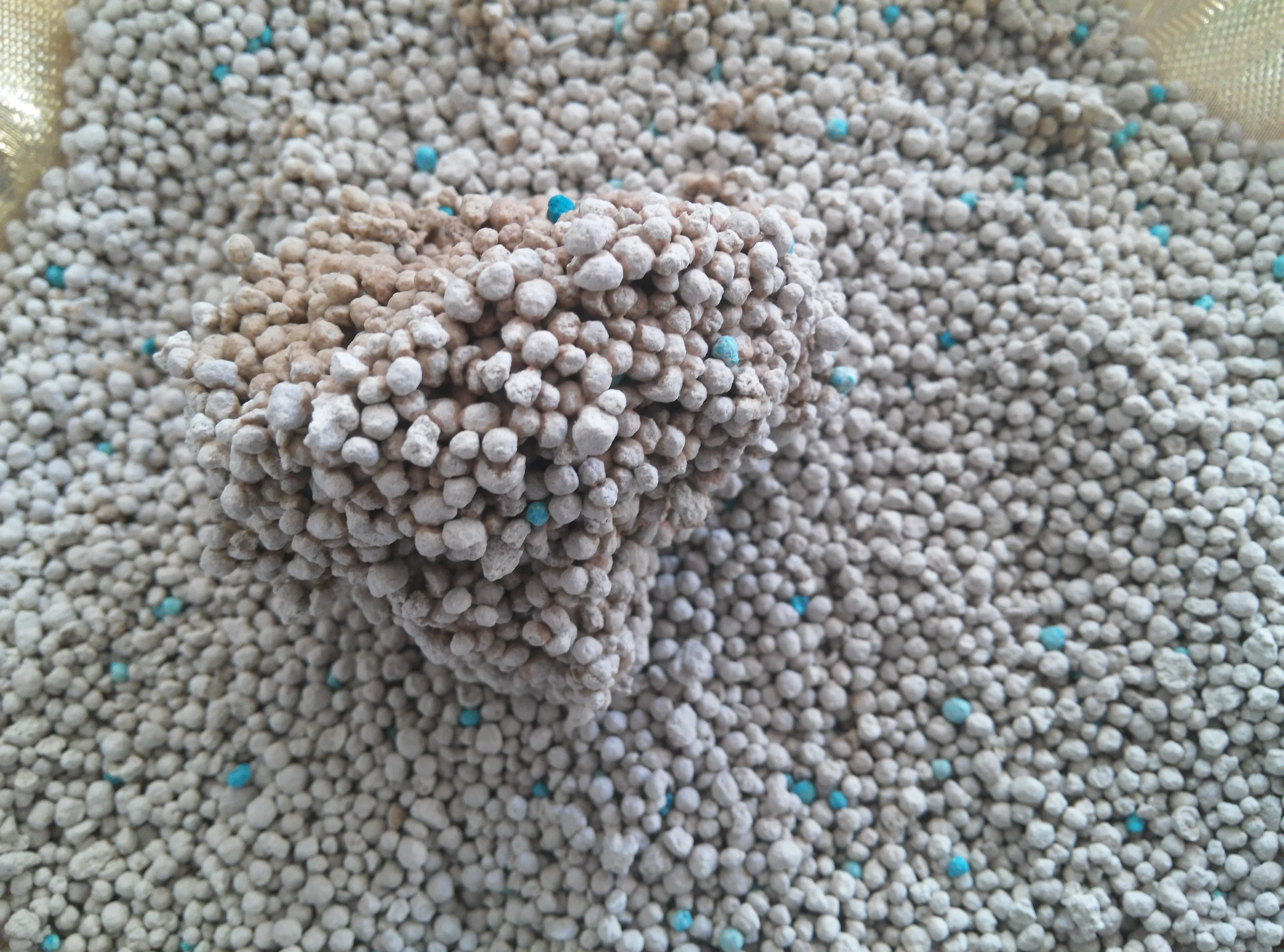 No dust grade bentonite clay kitty litter sand Tesco supplier 34 years bentonite factory in China