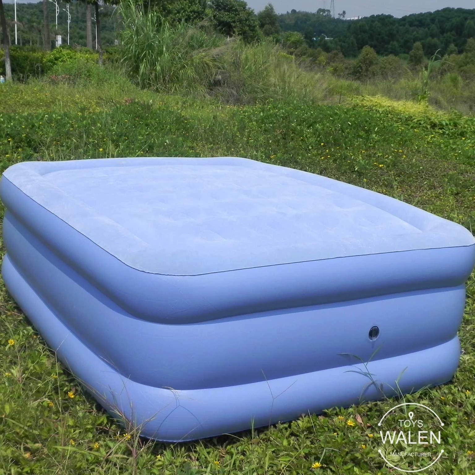 flocked top King size inflatable air matress with built in pump for Living room Bedroom
