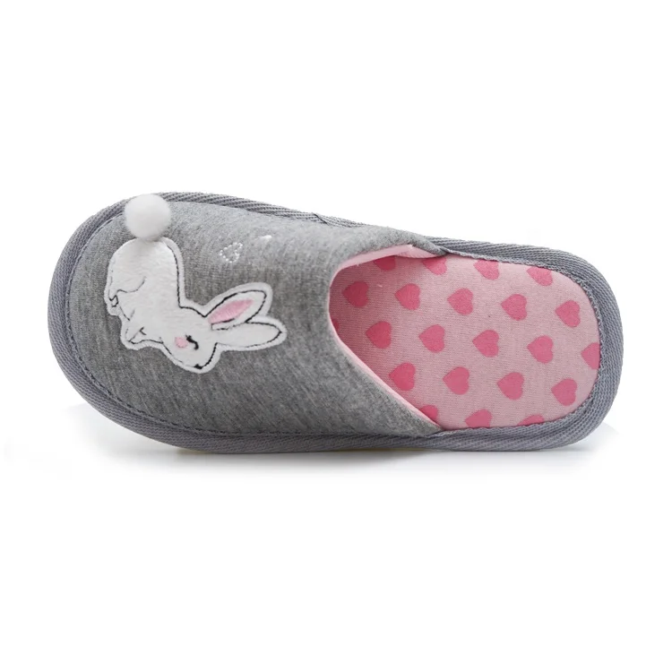 Girls Slippers Fuzzy Cozy House Slippers Warm Slippers for Girls Indoor/Outdoor Cute Pink Heart On Upper