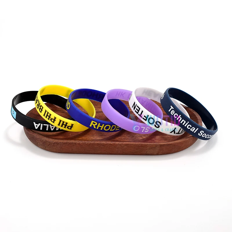 Оптовый Пользовательский логотип высокого качества на заказ резиновый силиконовый спортивный браслет энергии