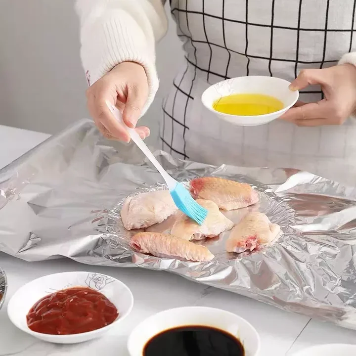 5m  Silver aluminum foil roll Household Foil Roll For Kitchen Food  packing square paper