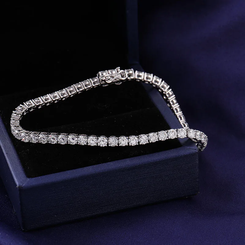 3mm Moissanite Tennis Chain Bracelet: Dazzling VVS Sparkle with Luxurious Elegance