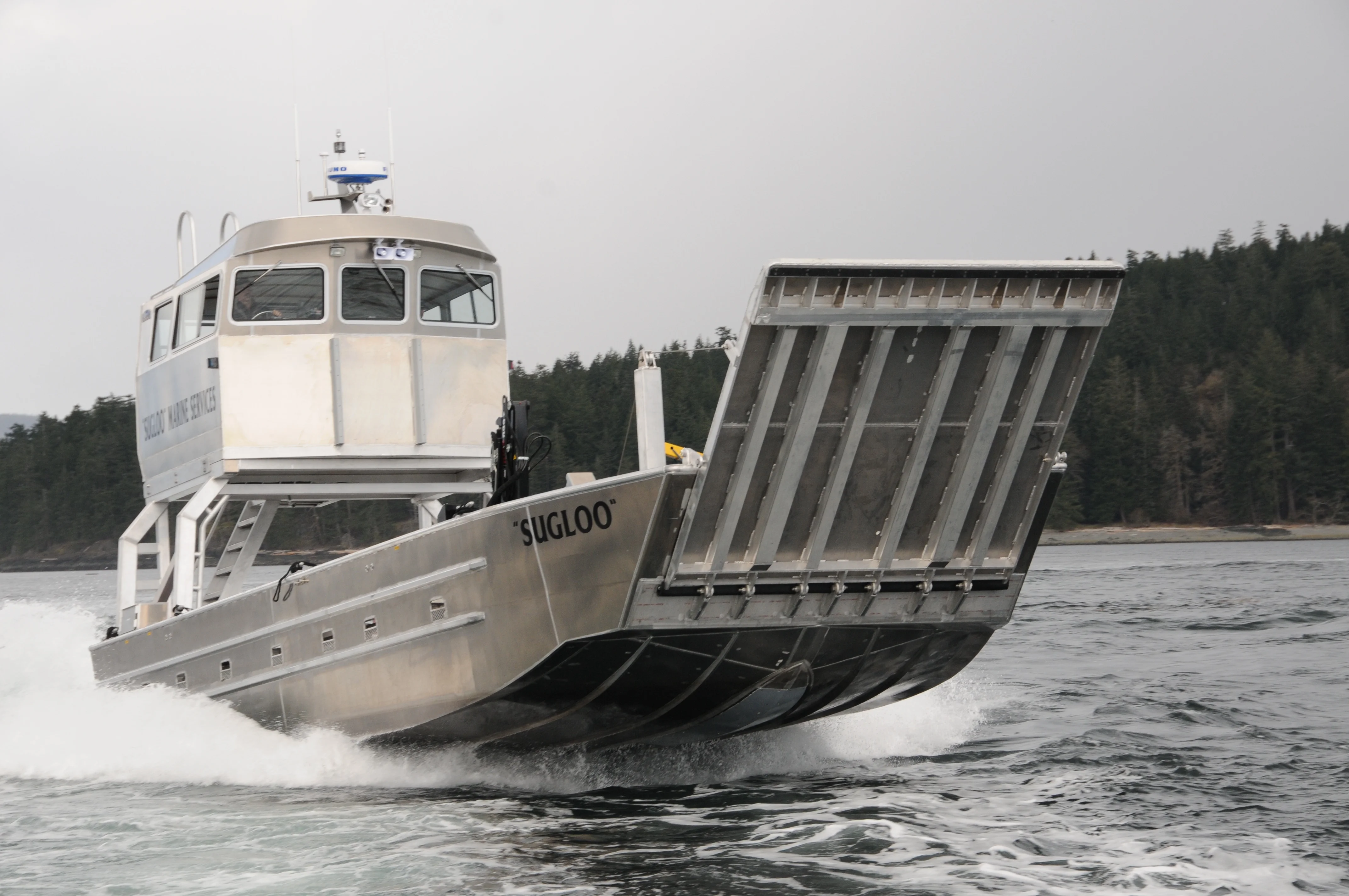37ft aluminum landing boat for fish farm work with crane