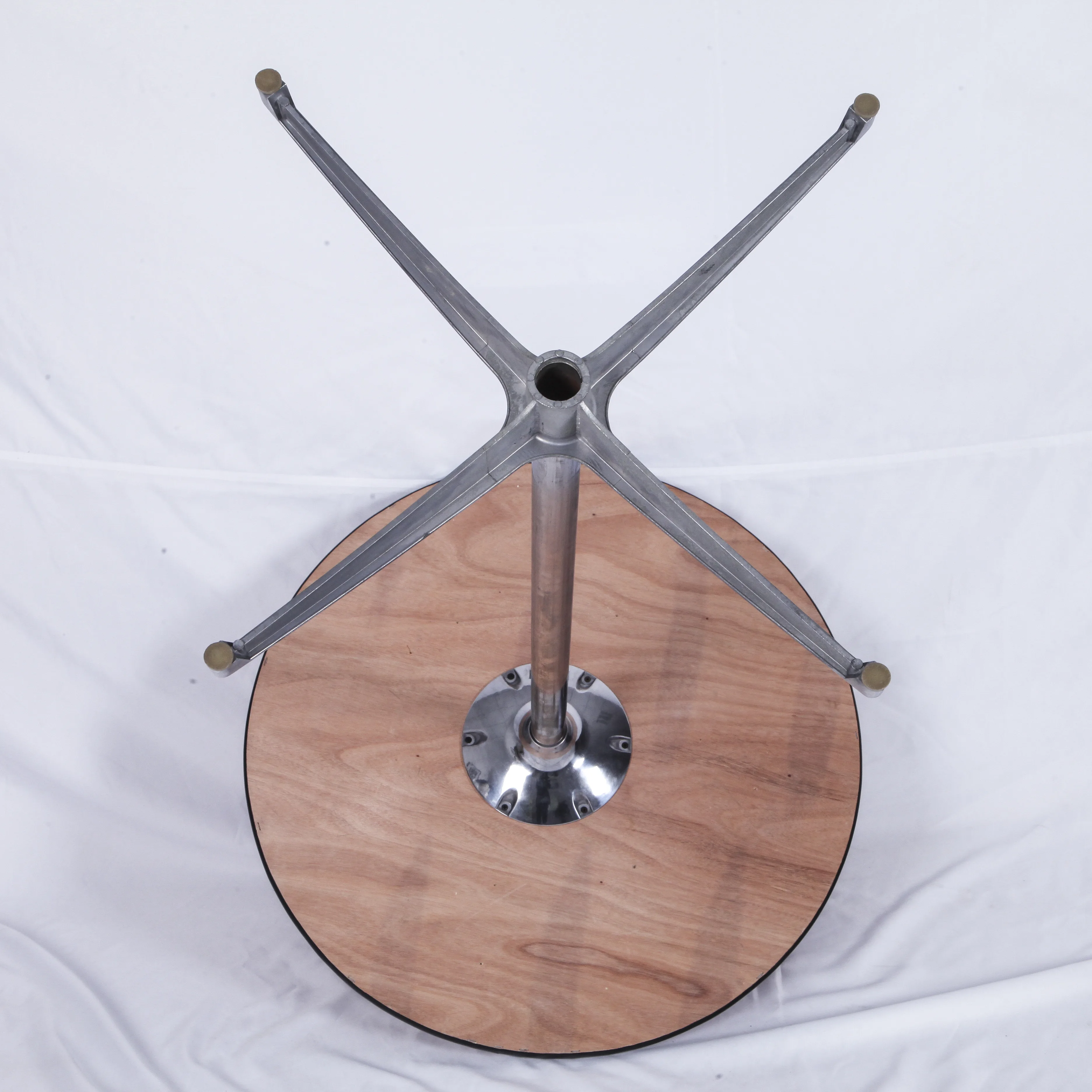 Wholesale Outdoor Industrial Plywood Bar Cocktail Table for Party Rental Events