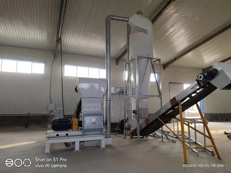 Large Capacity 132kw 5tph High Efficiency Hammer Mill /Wood Crusher Machine for Making 10mm Sawdust