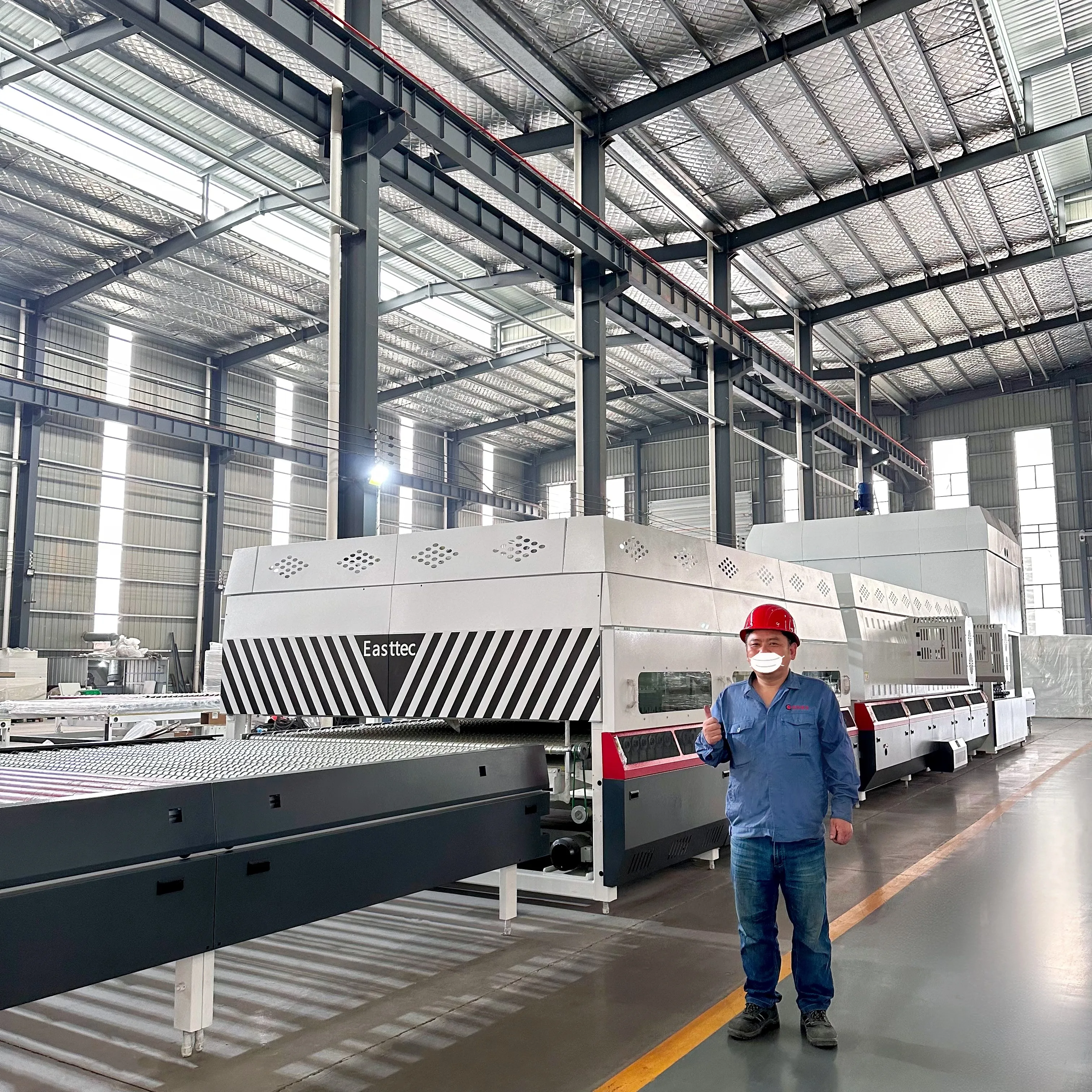 Простая в эксплуатации машина для резки стекла/окантовки/шлифования/закалки/печи обработки плоского и изогнутого стекла Китай № 1