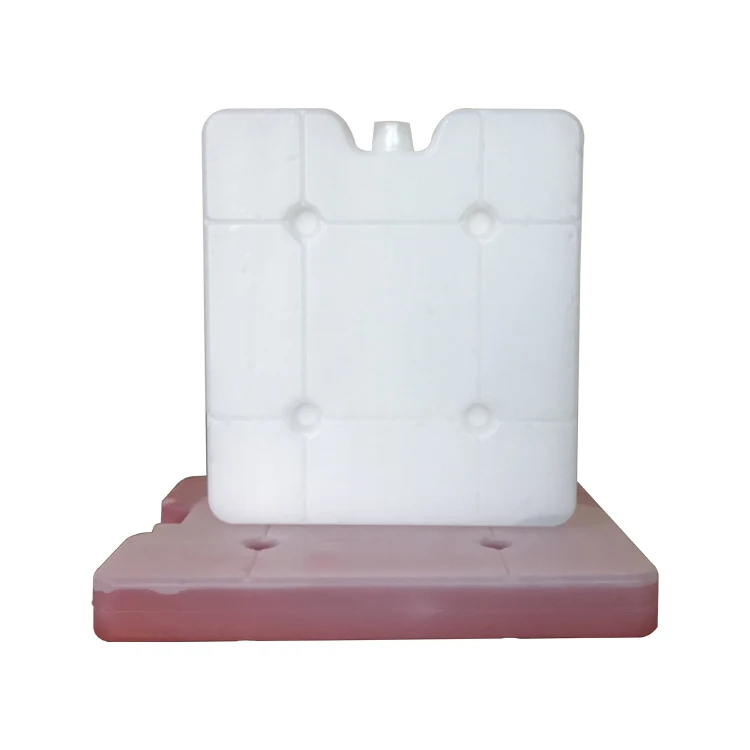 Contoured reusable gel ice pack