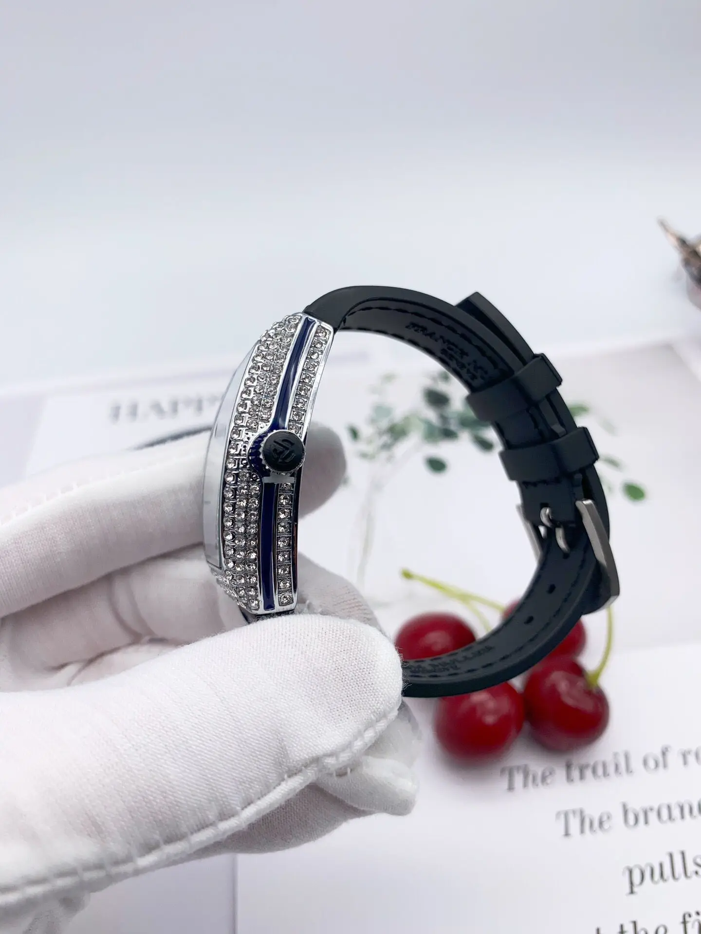 Ladies quartz watch low-key luxury with diamond personality fashion quartz watch