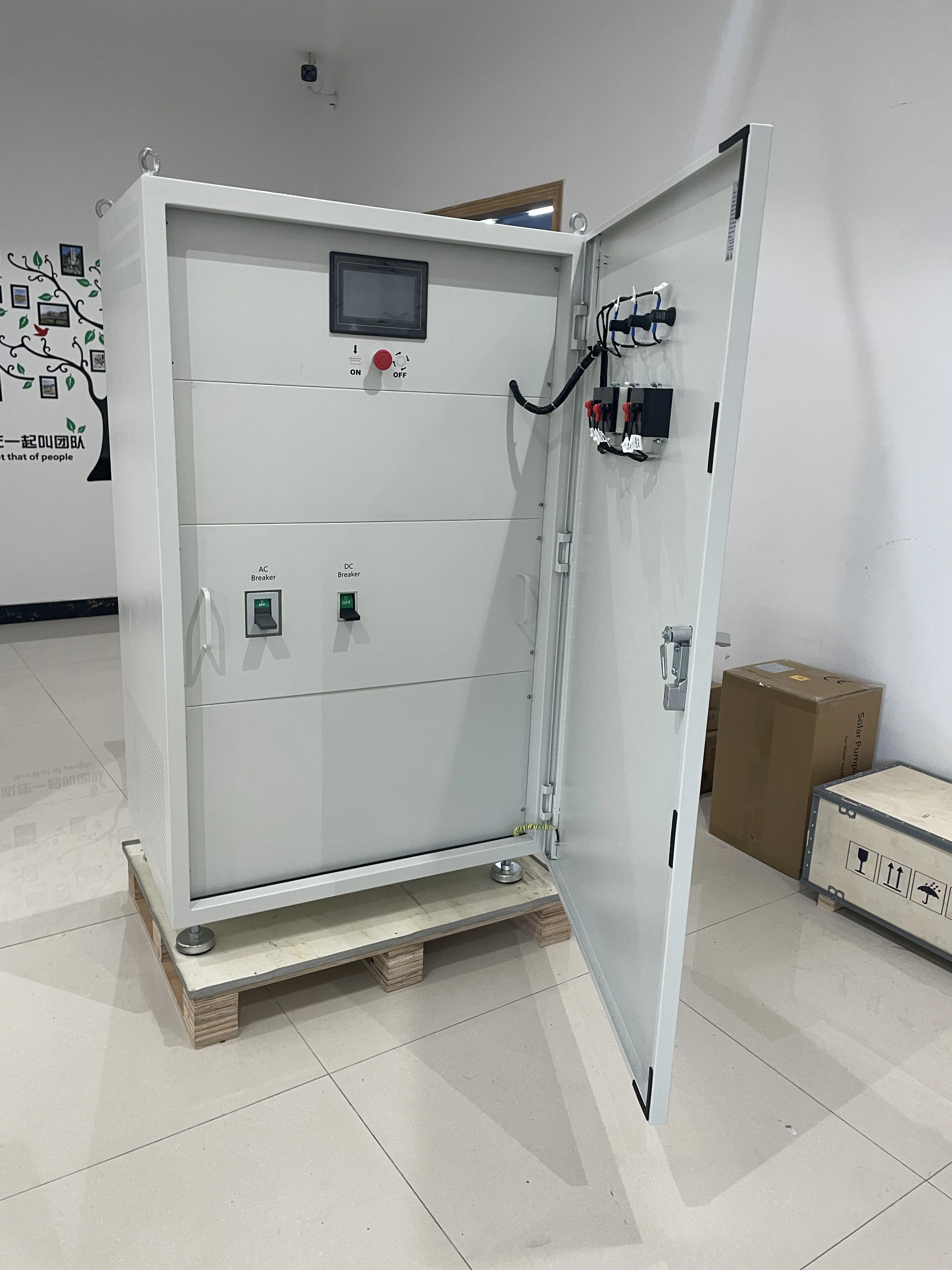 3 Phase Solar power Design 100KW Solar Pump Inverter for agricultural