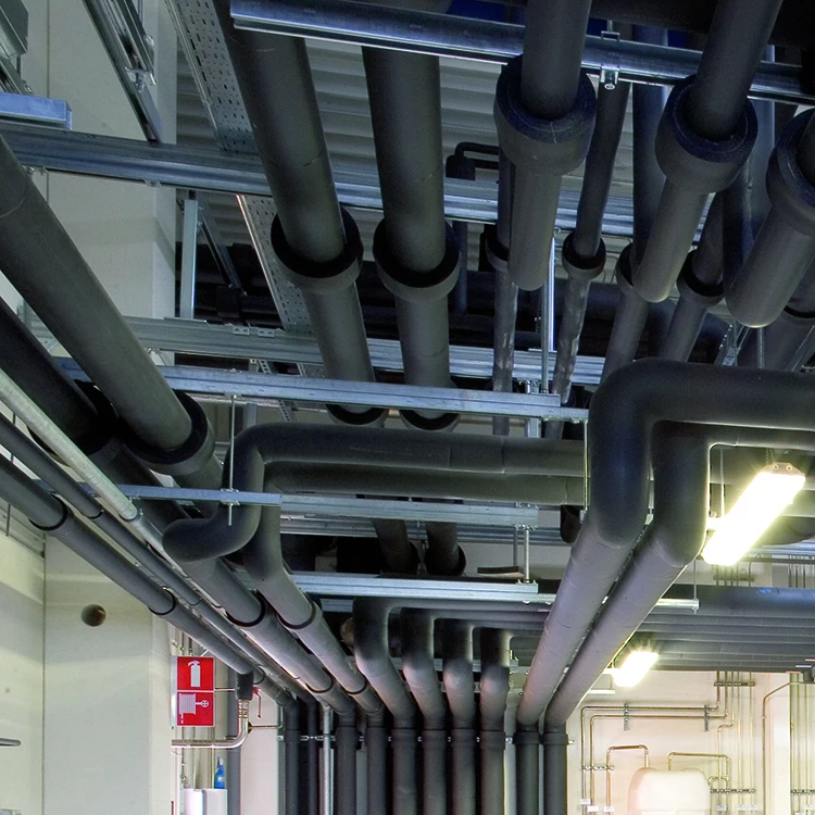 factory price nbr/pvc heat insulation waterproof pipe insulation black rubber foam tube