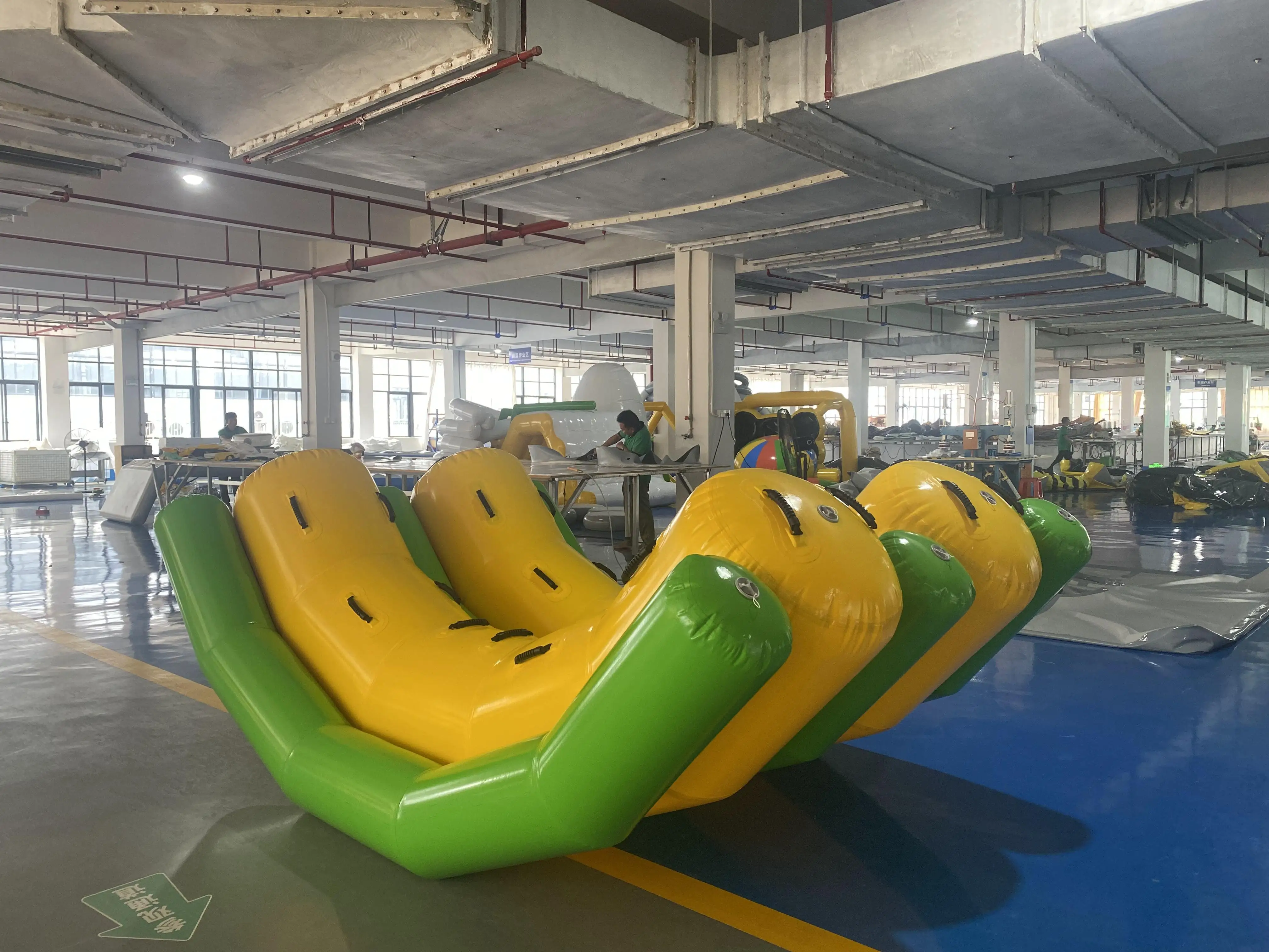 Wholesale Inflatable Saturn Boat Portable Water Toy Planet Saturn Water Park Rotation Floating Water Games  Floating Sports