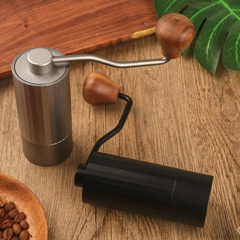 Long handle 20g mini manual coffee grinder Hand holding adjustable grinding Settings Coffee grinder