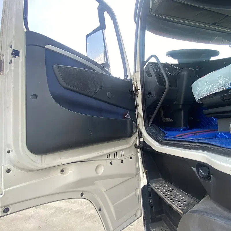 Новый бренд Sinotruk HOWO 450hp трактор грузовик низкая цена 6*4 10 wheeler головка для продажи