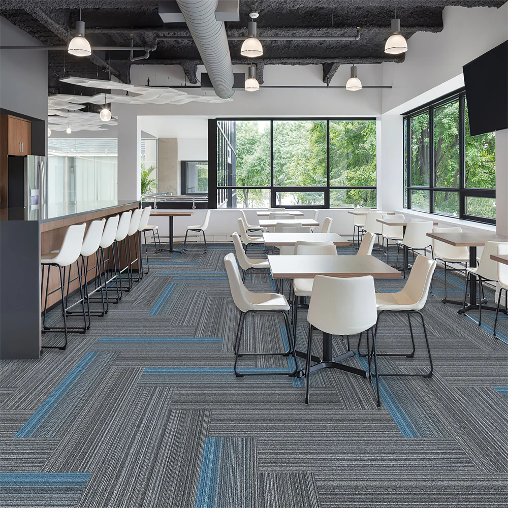 Большая ковровая плитка для гостиной огнеупорная декоративная из полипропилена 50x50 отеля