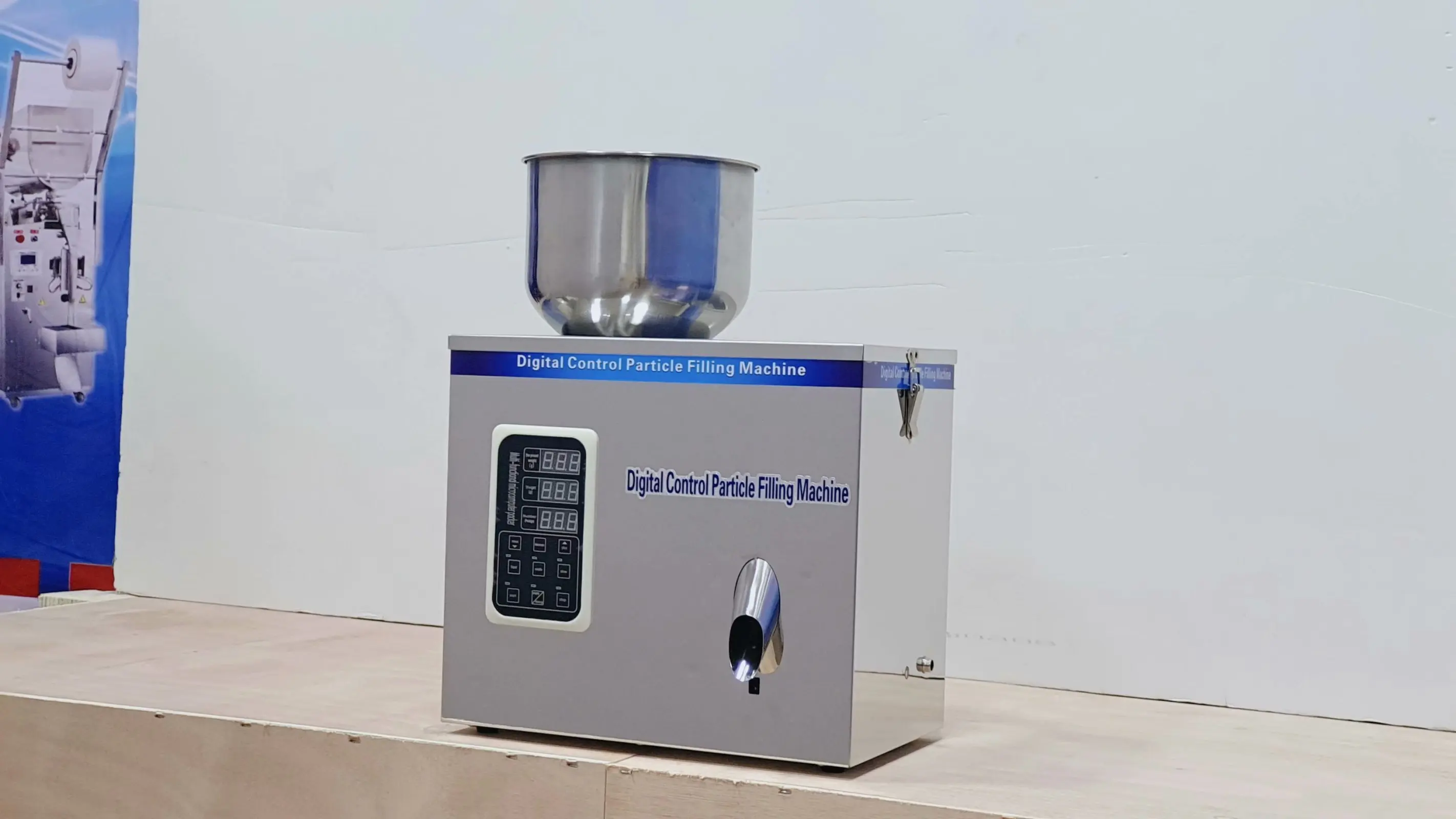 2021 1-30g Price rice weighing coffee filling machines tea bag packing machine