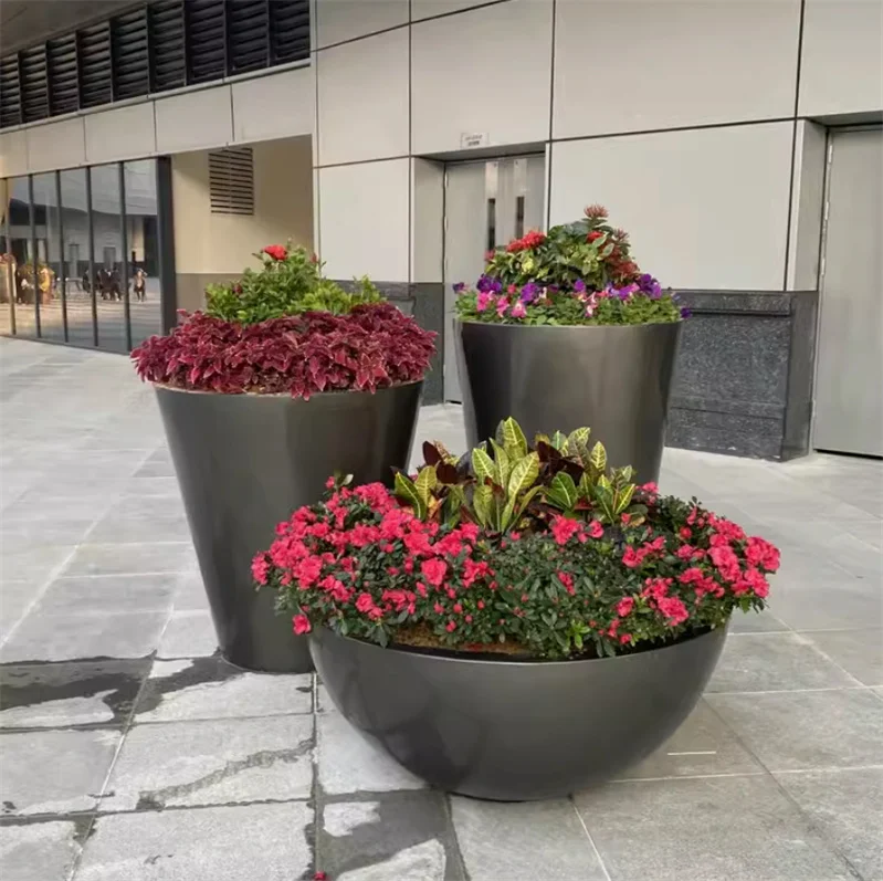 High quality outdoor commercial street fiberglass flower vat sculptures interior decoration sculptures for sale