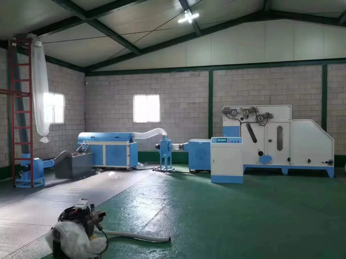 Memory foam pillow making machine Feather pillow filling machine Fiber ball stuffing machine