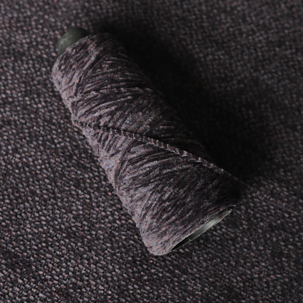 
2020 Hot Sale 100% Polyester Jumbo Knitting Materials Yarn Chunky Chenille Yarn 