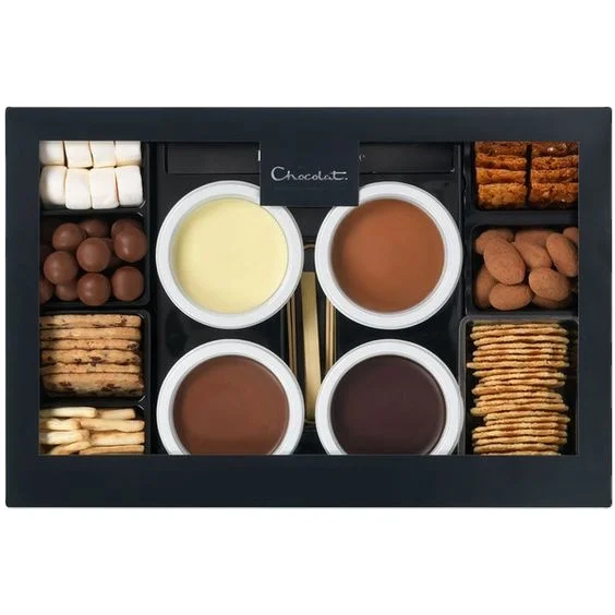 Wholesale Custom Chocolate Pastry Packaging Box With PVC window / Plastic Tray  Celebration chocolate box