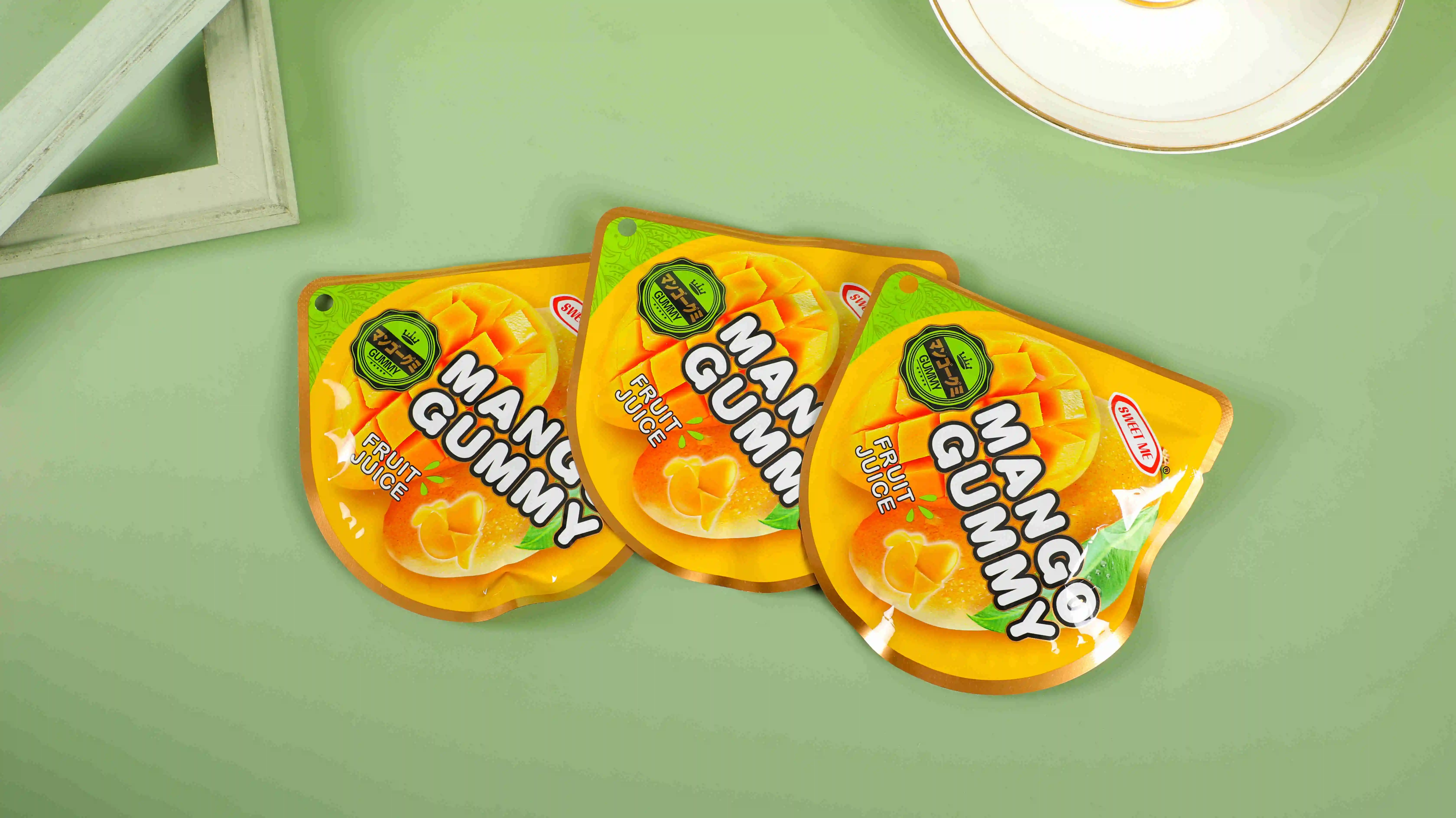 OEM peeling 3D mini mango shaped mango flavored jelly gummy candy