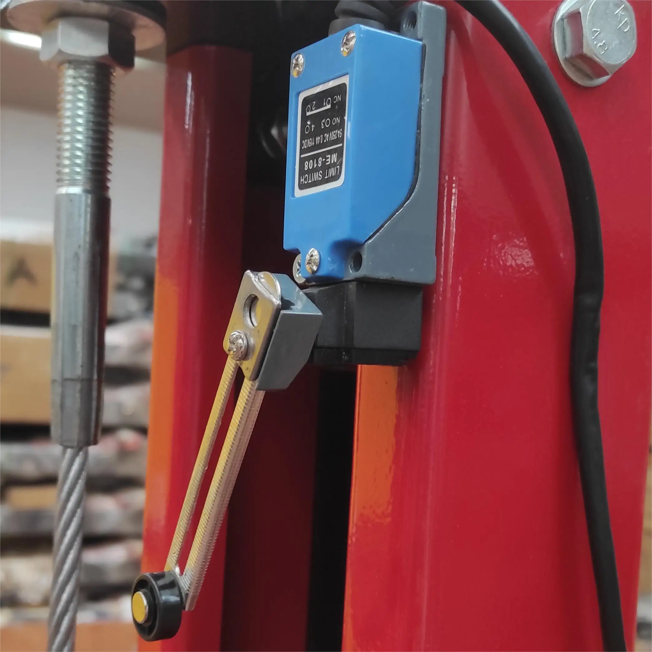 CE certified double wide safe quality 4 post parking lift car lift