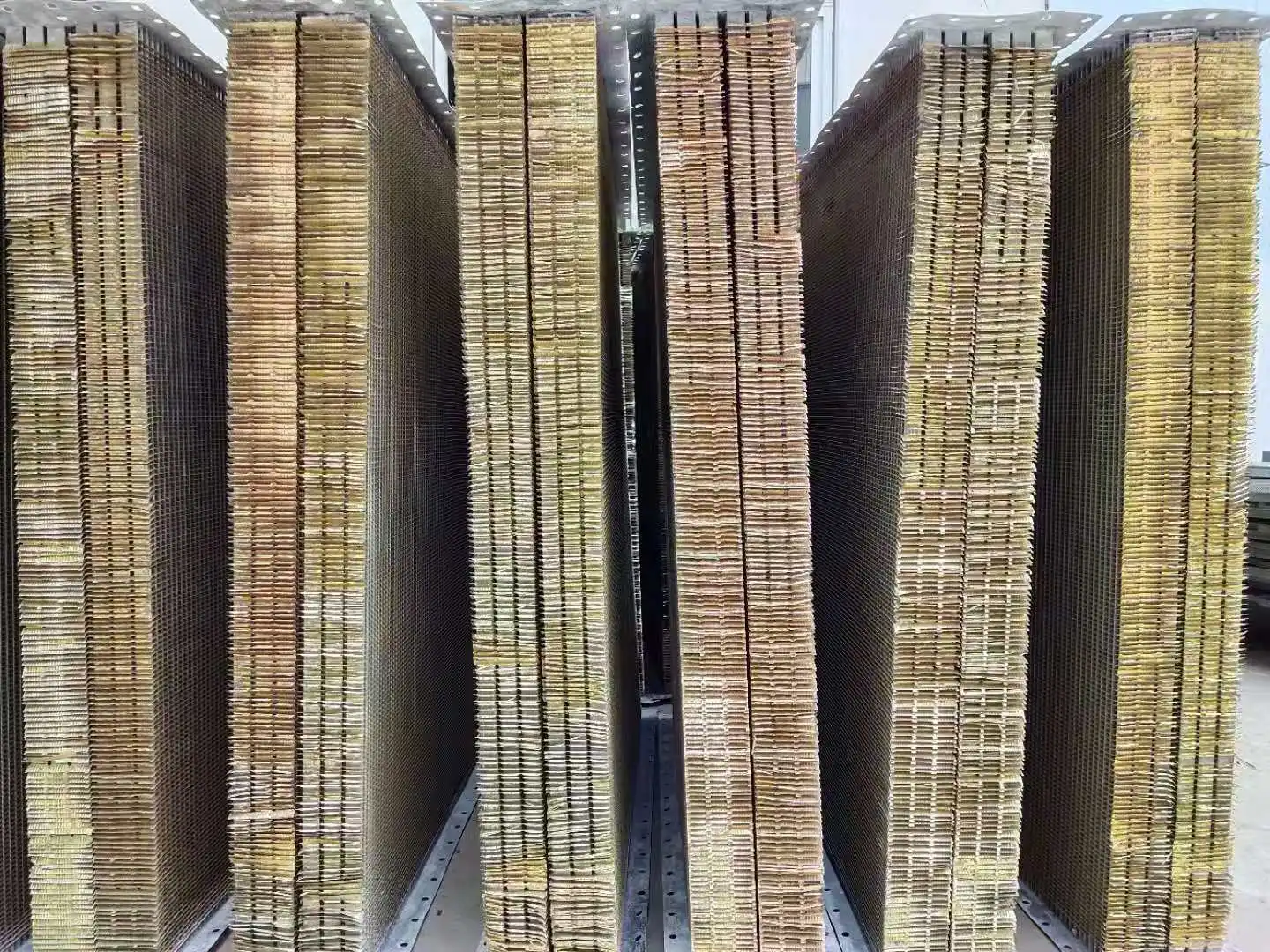 Proper Price Top Quality tractor radiator core various types Good structural strength tractor radiator core Chinese manufacturer