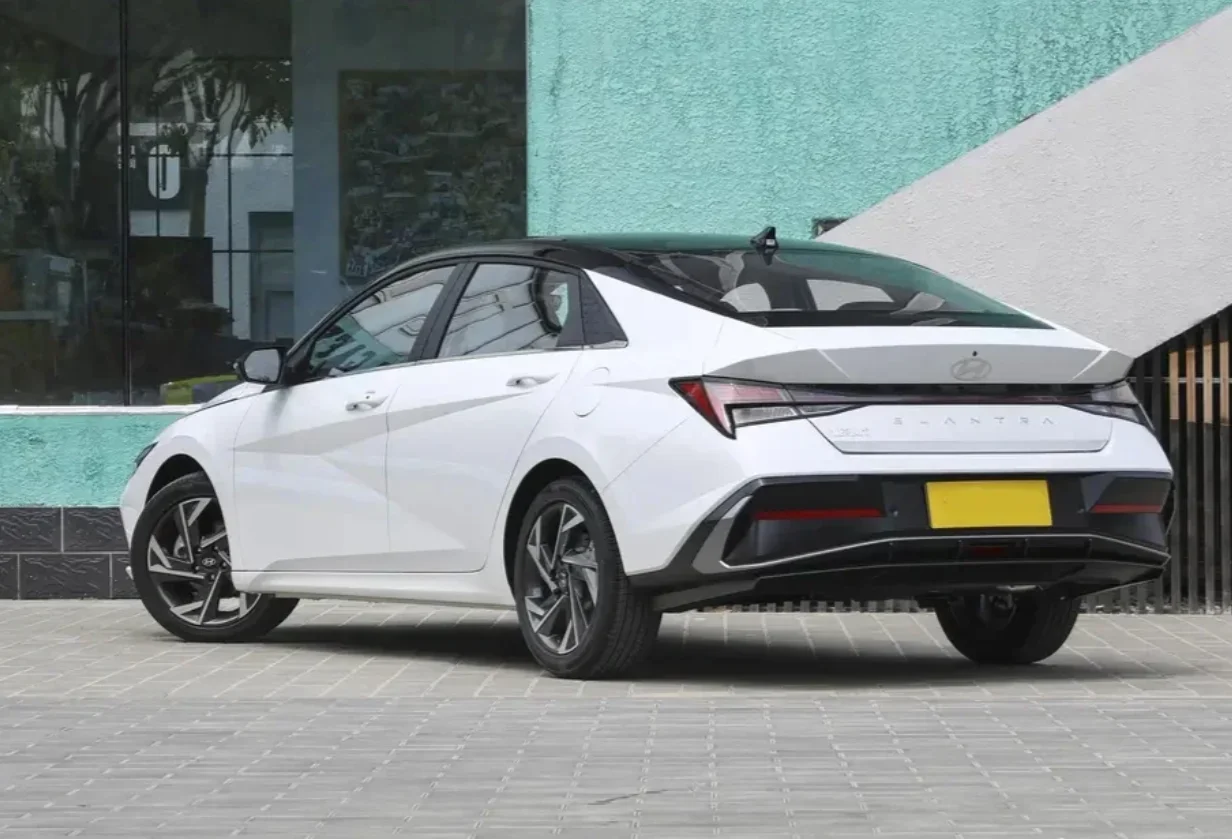 Hyundai ELANTRA седан левая 1 4 T автомобиль высшего качества дизайн для современного вождения CVT Ultimate Edition сделано в Китае