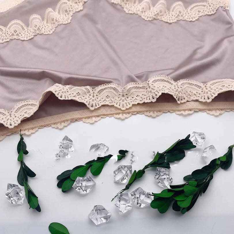 
093 high quality 90-125kg french palace plus size underwear women Ice silk seamless panties lace simulation silk briefs 