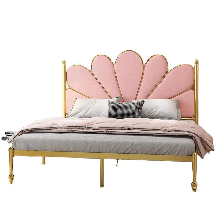 
Fashion girl room furniture gold iron frame Pattern is the head of a bed metal legs hotel bed 