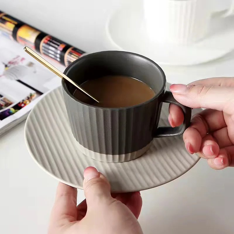 Custom luxury 200ml ceramic  mug and saucer nordic striped coffee cup sets
