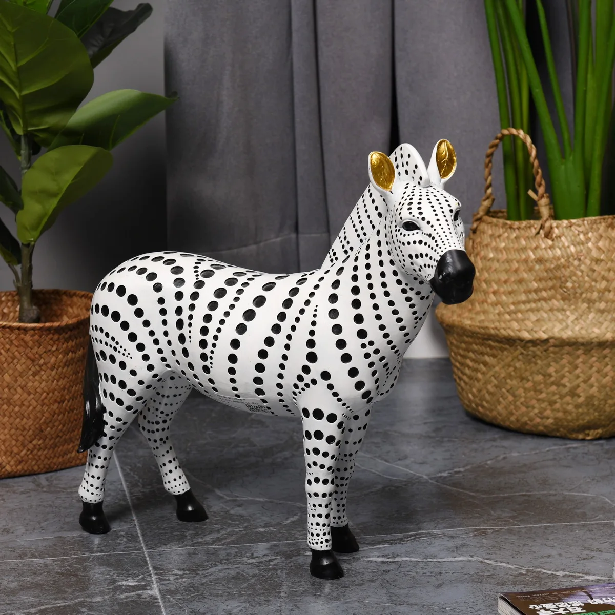 In Stock 1PC MOQ Animal Zoo Show Pieces Resin Big Size Animal Zebra Sculpture Garden Decoration Outdoor
