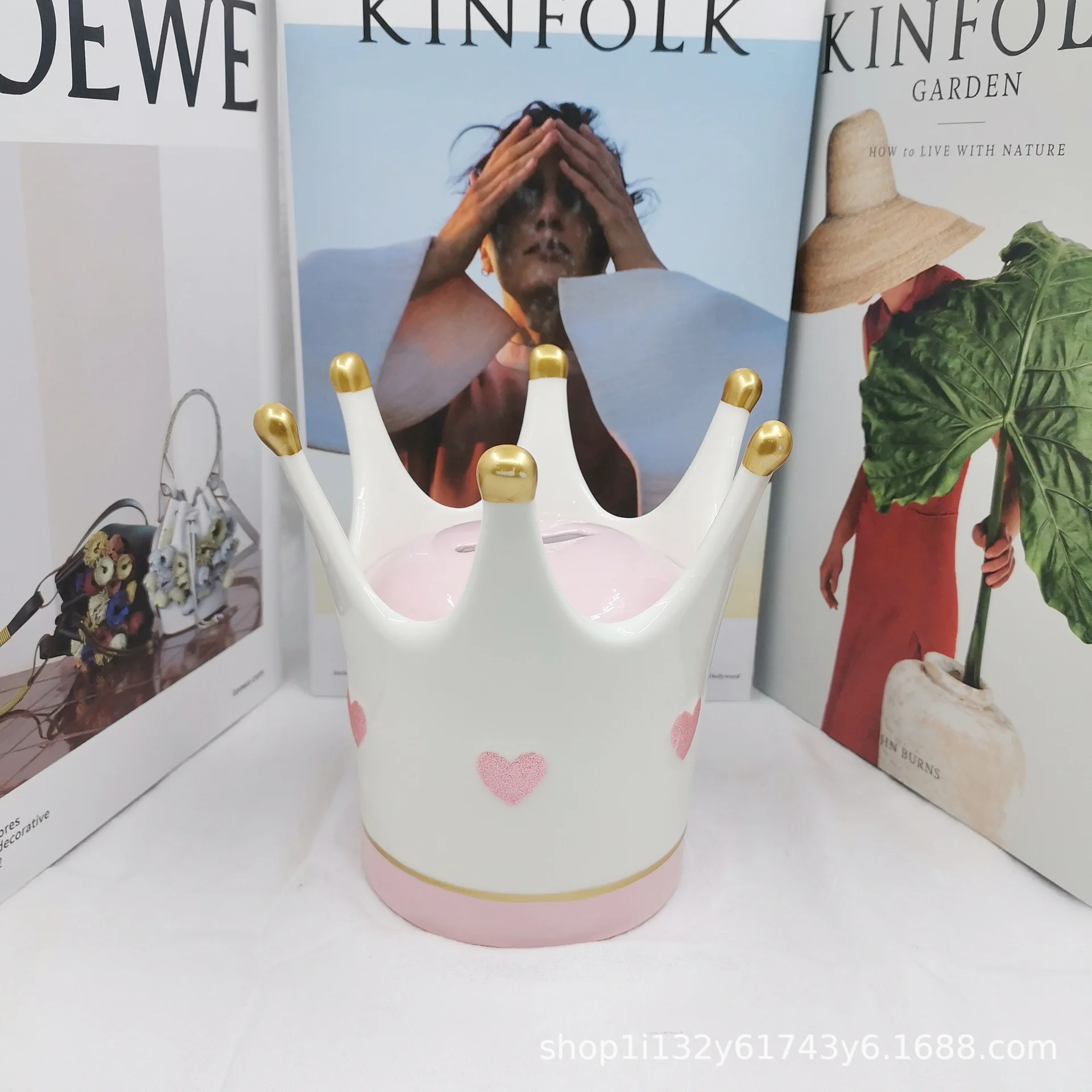 OEM Personalized Creative Birthday Gift Room Decoration Pink Crown Piggy Bank Saving Money Coin