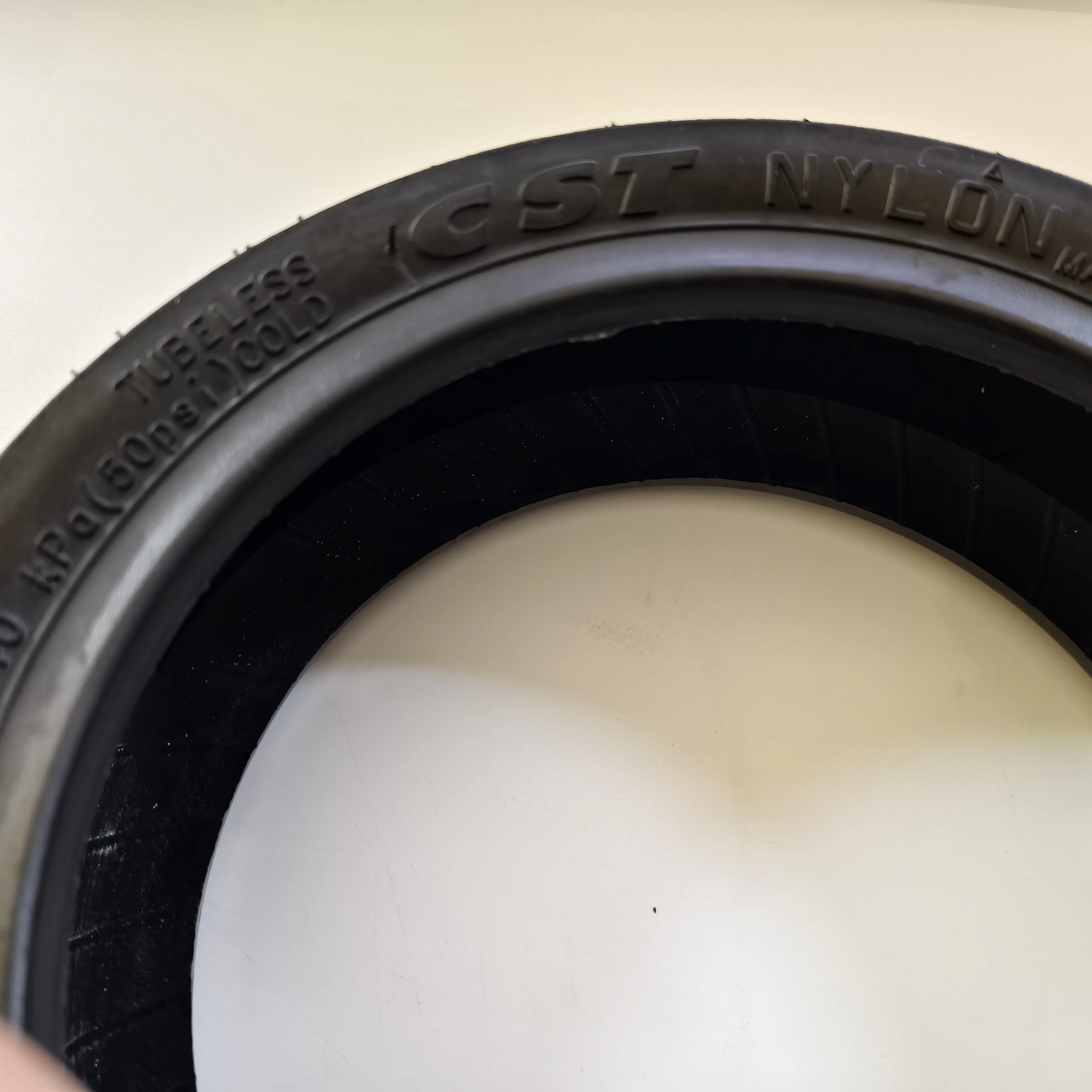 CST 9.5x2.5 Tubeless Tire With Glue Inside For Niu3 Electric Scooter Tires Scooter Parts
