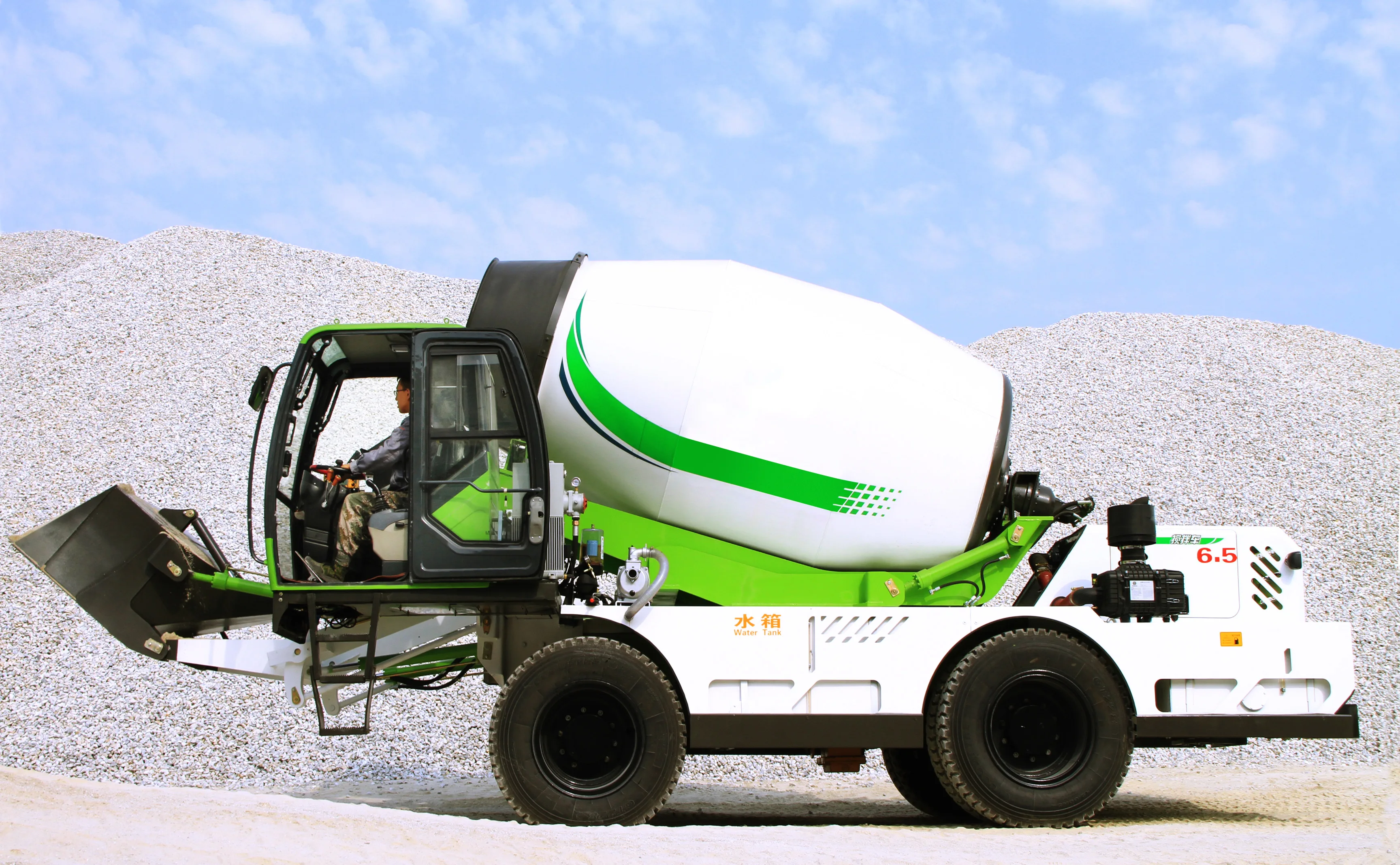 China new HUAYA high quality 2 cbm 6.5 cbm self loading mixer concrete mixer with EPA/Euro5