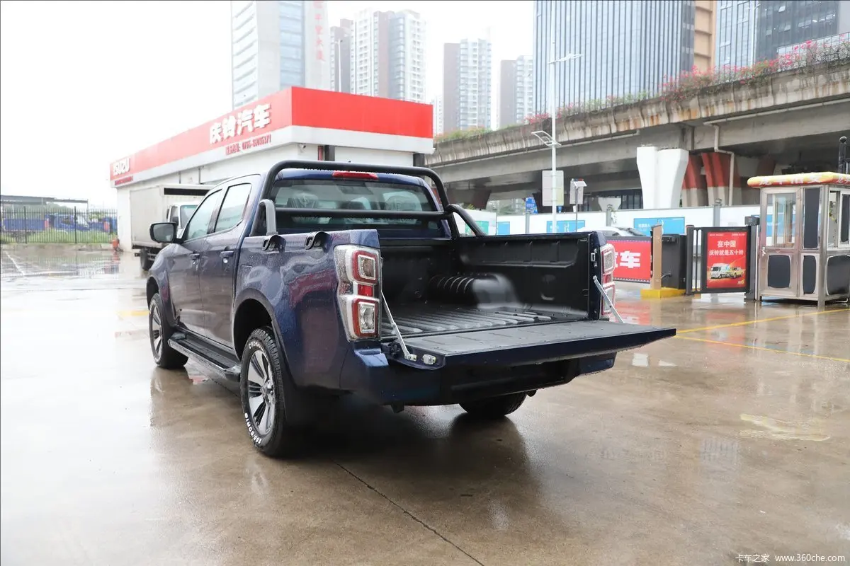 Best Selling Qingling Isuzu T30 Explorer 2024 Comfort Edition 3.0T Diesel 143hp 2WD Manual Double Cab Pickup New Car