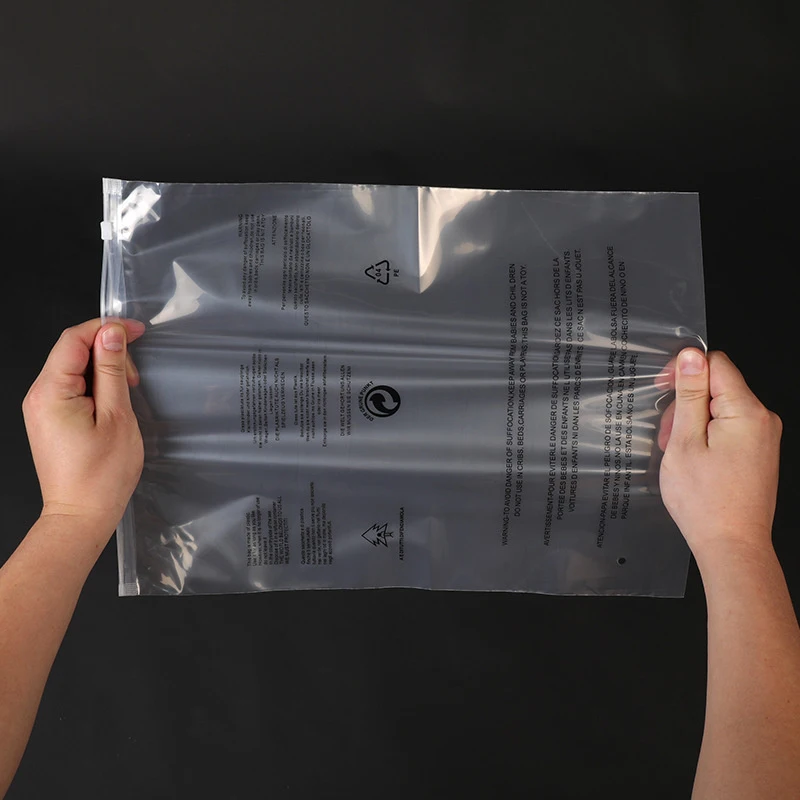 Изготовленный на заказ Ziplock молния матовый CPE полиэтиленовый пакет для одежды с логотипом одежда предупреждающий о удушении