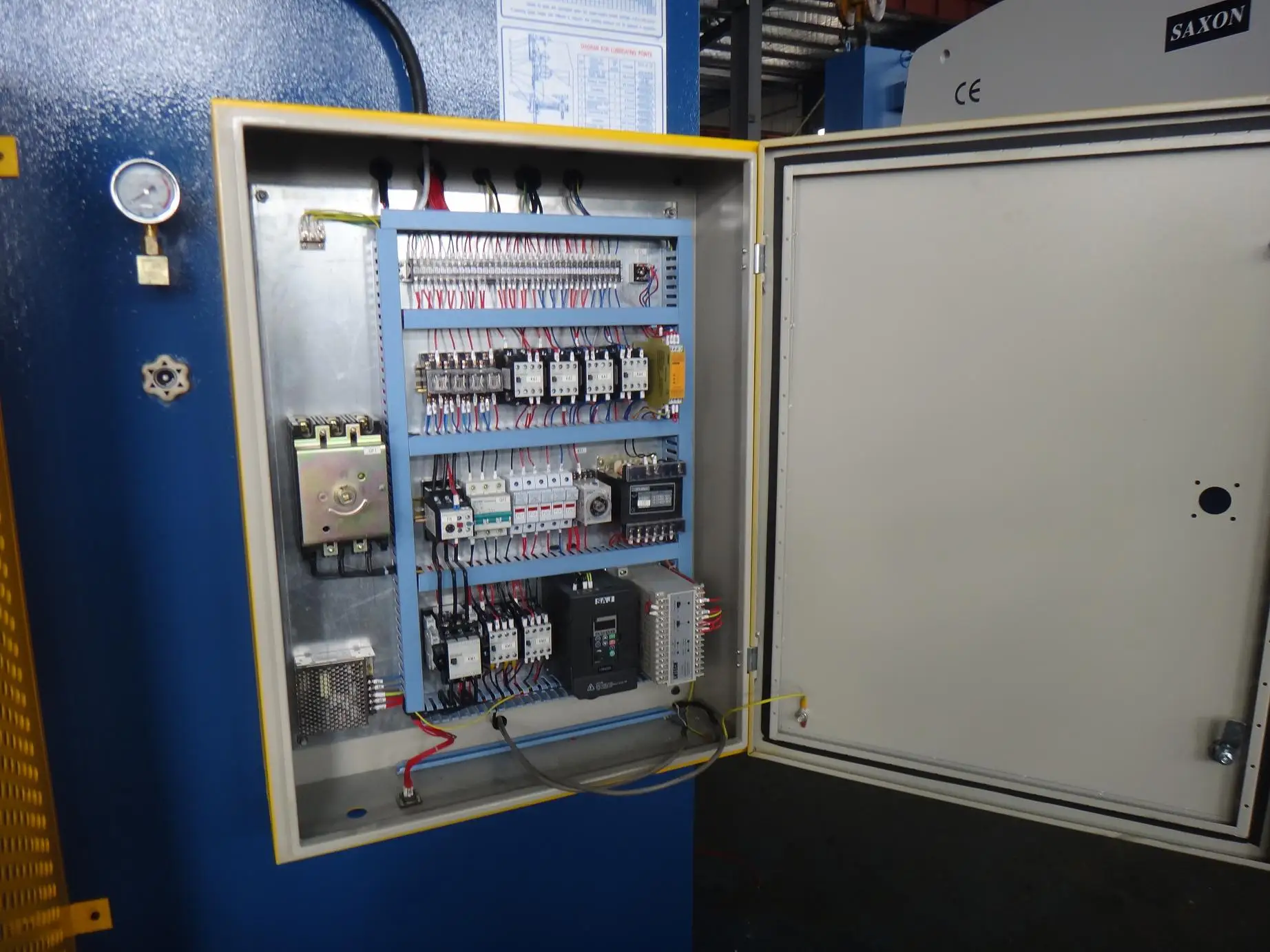 Блок питания PB 2500 кн листогибочный пресс WE67K-250/3200 3000 мм